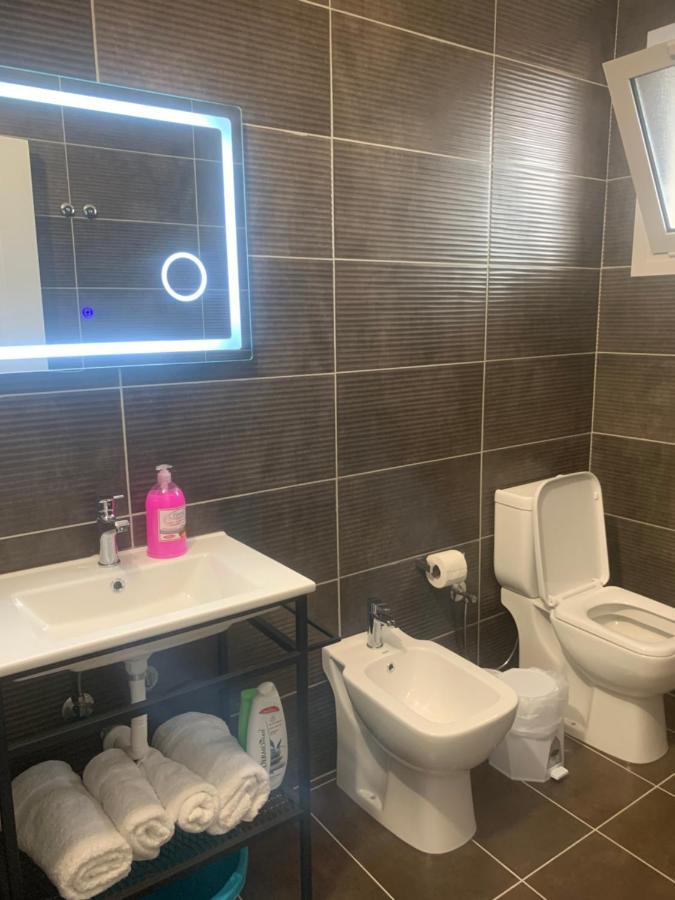 Villa Hysesani Vlorë Екстериор снимка