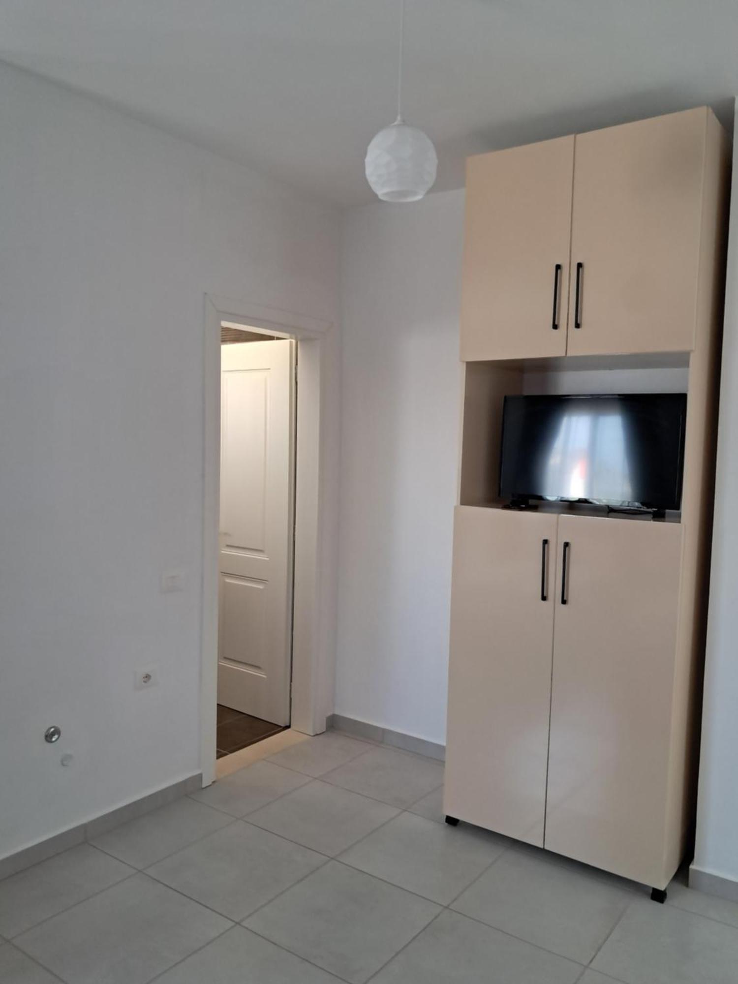 Villa Hysesani Vlorë Екстериор снимка