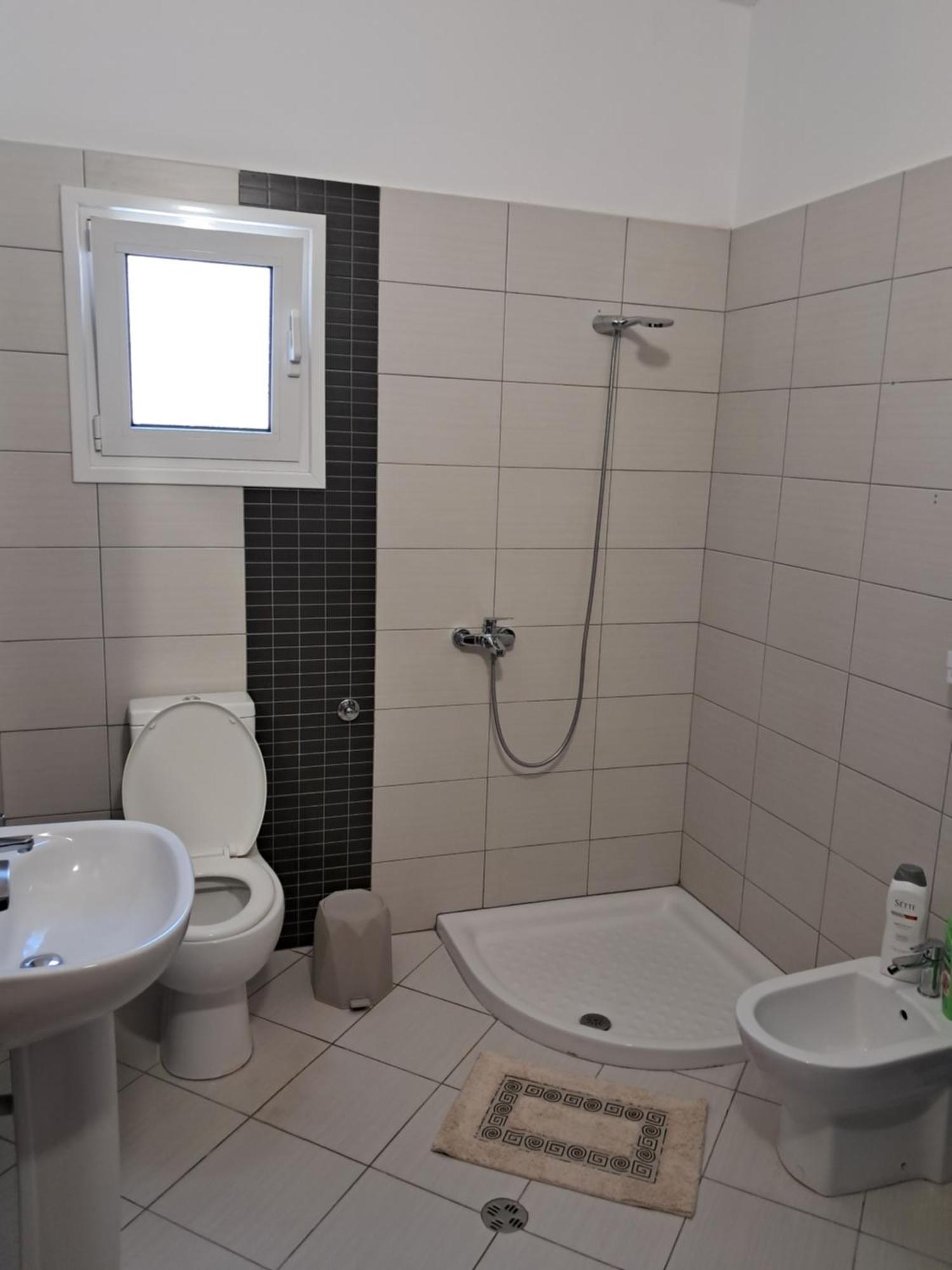 Villa Hysesani Vlorë Стая снимка
